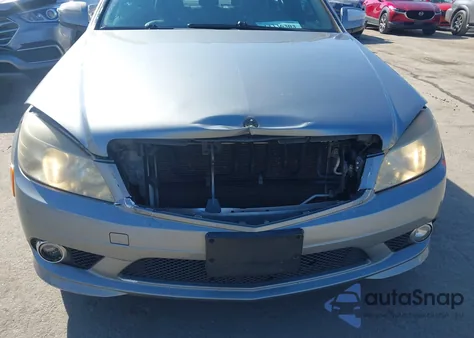 2008 Mercedes-Benz C 300 Luxury/Sport z USA, uszkodzony, nr VIN WDDGF54X18R012267